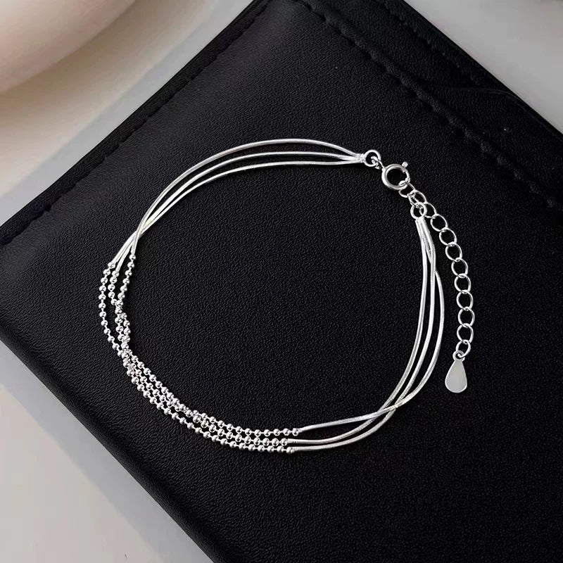 Zartes Mehrreihiges Armband in Silberoptik