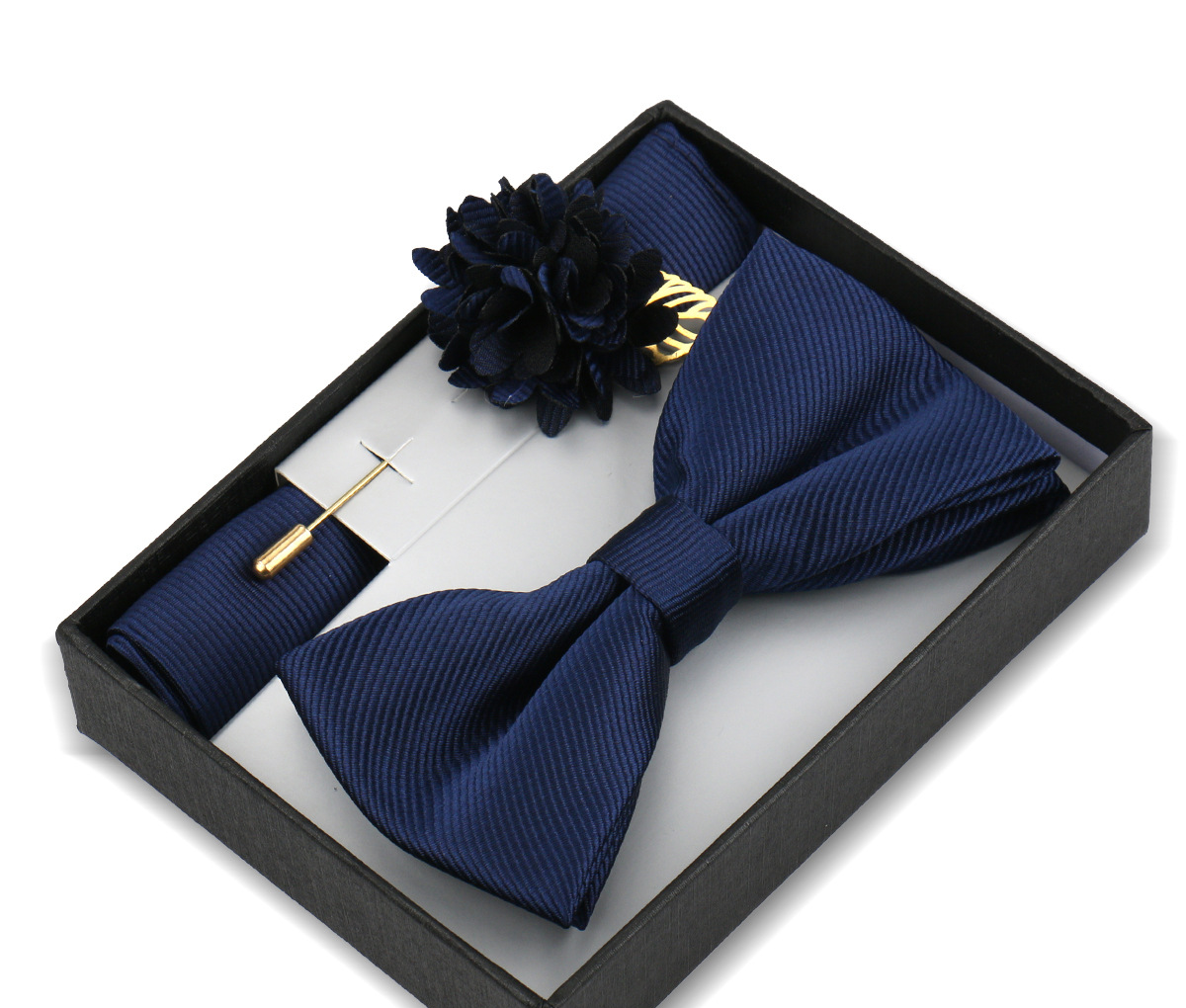 Elegantes Fliegen-Set mit Einstecktuch & Brosche